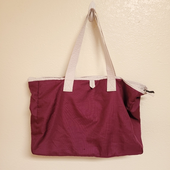 Nike Maroon Nylon Tote Bag with coin purse - Picture 3 of 6
